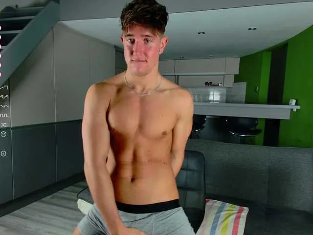 Live sex webcam photo for christianlevine #277642993