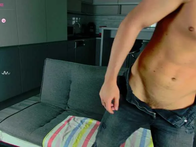 Live sex webcam photo for christianlevine #277721873