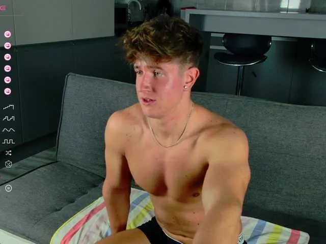 Live sex webcam photo for christianlevine #277724952