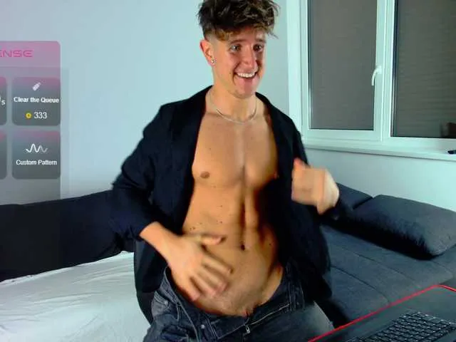 Live sex webcam photo for christianlevine #277941702