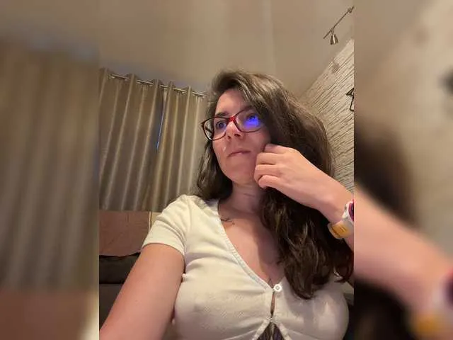 Live sex webcam photo for christineswee #293797309