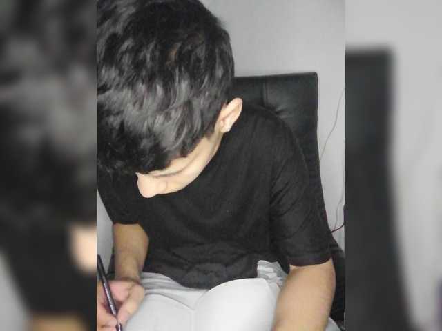 Live sex webcam photo for christoperCol #275520113