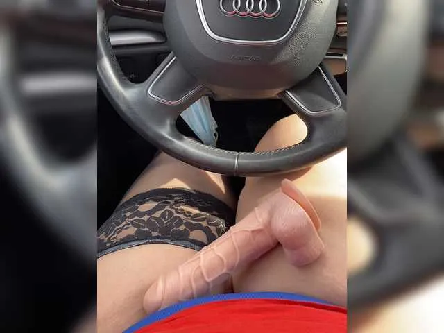 Live sex webcam photo for chubby-doll #273185643