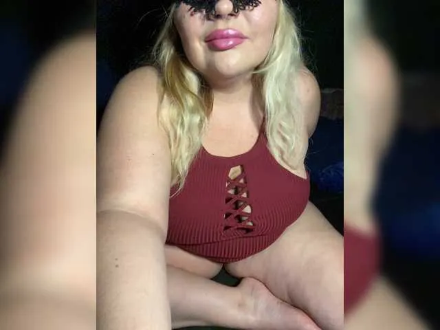 Live sex webcam photo for chubby-doll #273573479