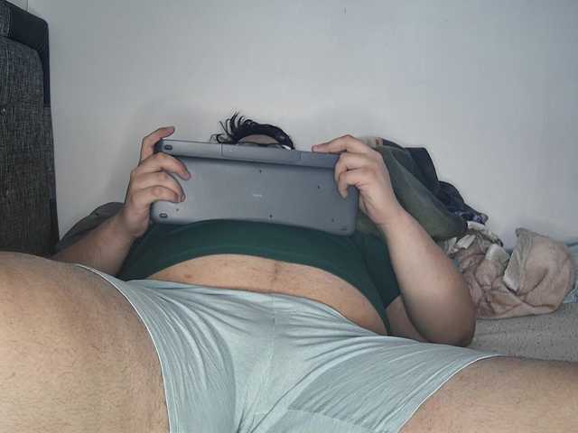 Live sex webcam photo for chubbyboy2430 #277678188