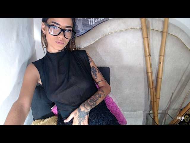 Live sex webcam photo for cianagirl #271993567