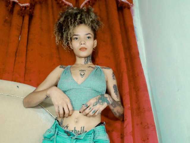 Live sex webcam photo for cianagirl #272401727