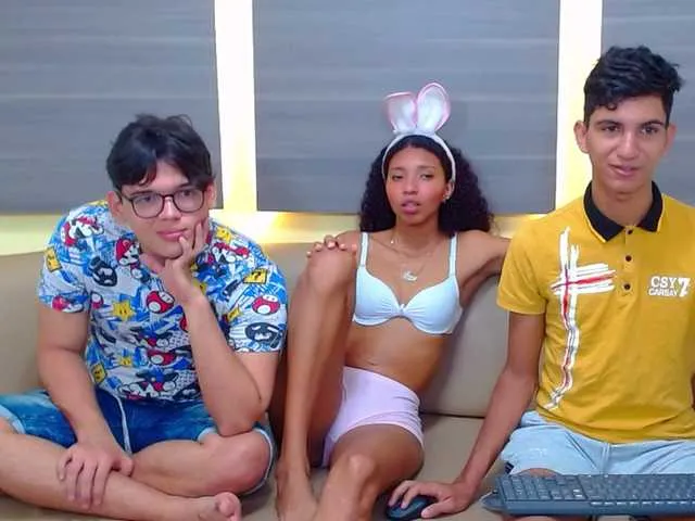 Live sex webcam photo for cinnamonxhot #274361854