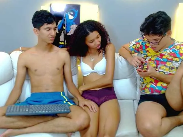 Live sex webcam photo for cinnamonxhot #274479203