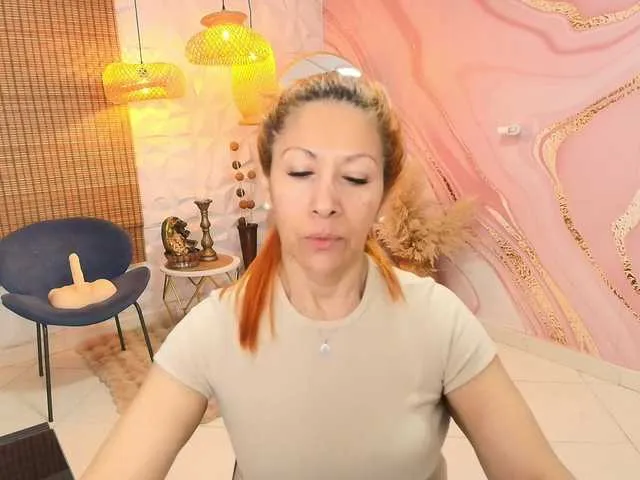 Live sex webcam photo for cintia-greyx #291285305