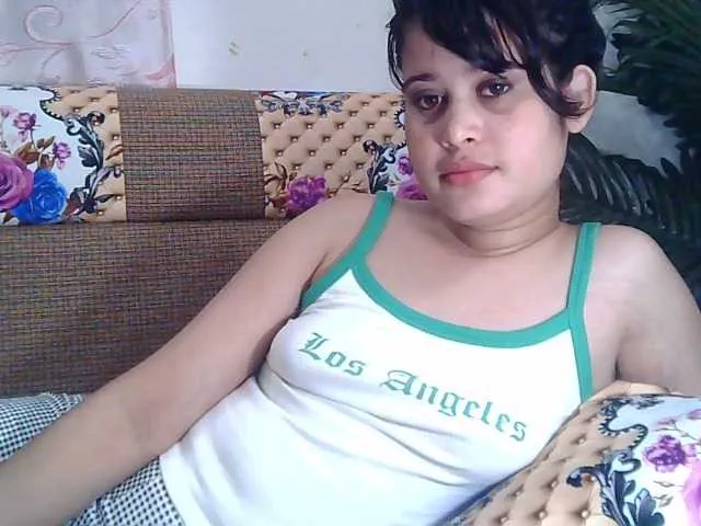 Live sex webcam photo for cistan01 #276759110