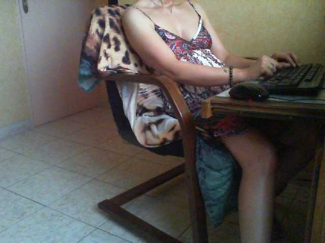 Live sex webcam photo for claodia #275510770