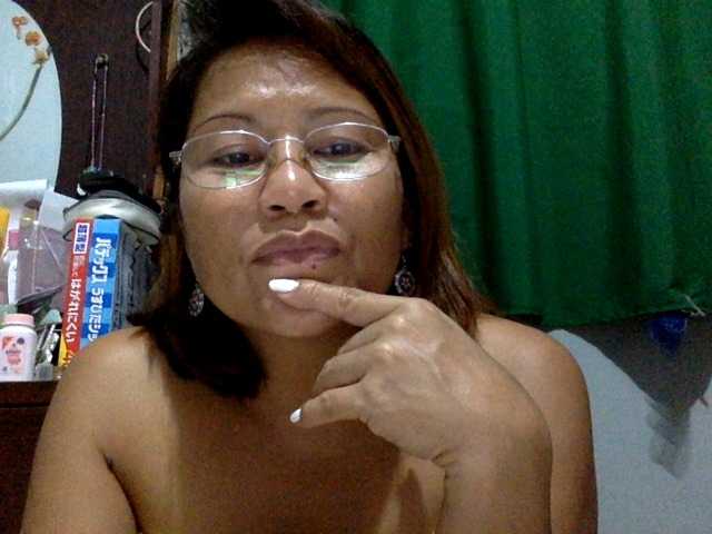 Live sex webcam photo for classygirl #272863975