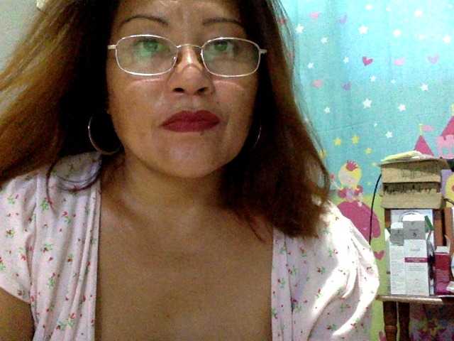 Live sex webcam photo for classygirl #273793648