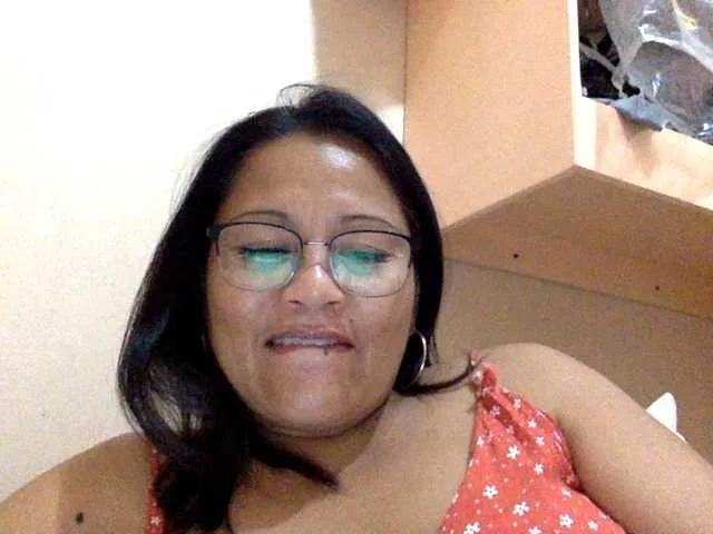 Live sex webcam photo for classygirl #275461202