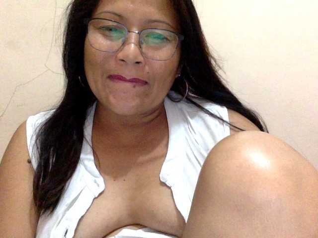 Live sex webcam photo for classygirl #276514260