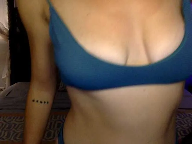 Live sex webcam photo for classylady210 #271730763