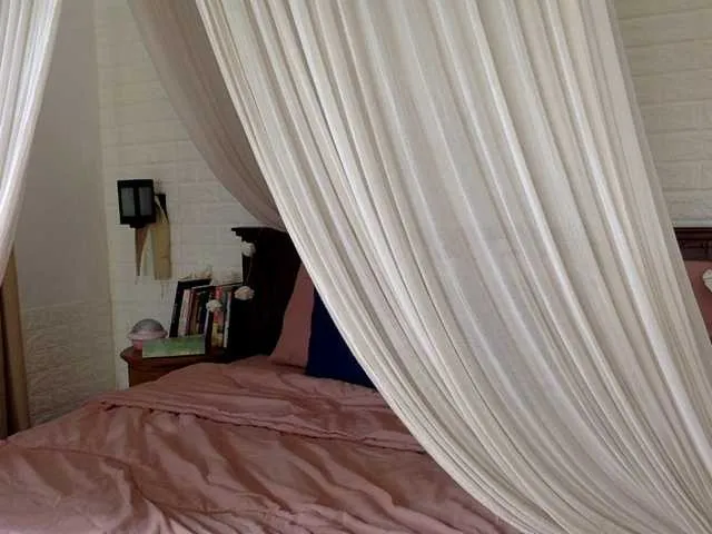 Live sex webcam photo for classylady210 #272368565