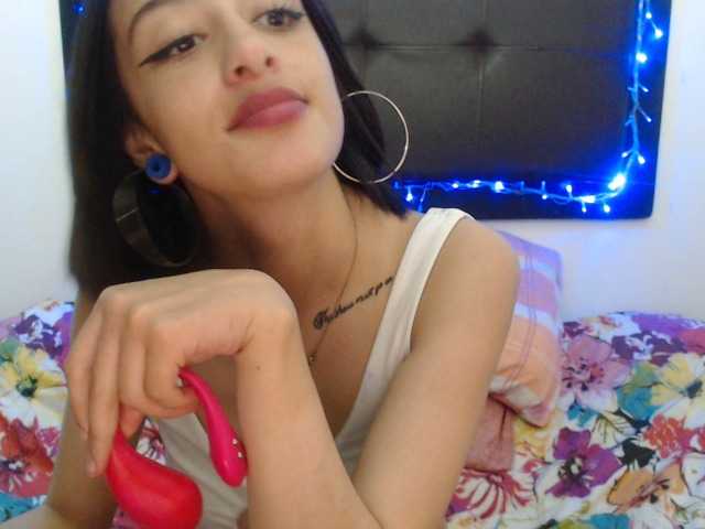 Live sex webcam photo for clayrerenfyel #272567797