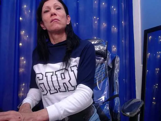 Live sex webcam photo for cleopatraTran #278184692
