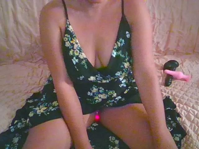 Live sex webcam photo for cleopatre #289742054