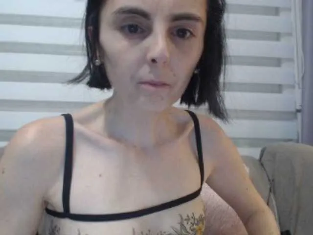 Live sex webcam photo for cleophee #287942450