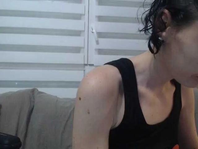 Live sex webcam photo for cleophee #287942453