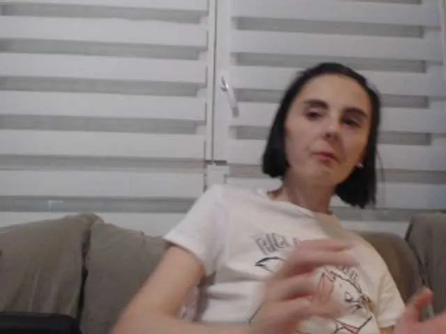 Live sex webcam photo for cleophee #287942468
