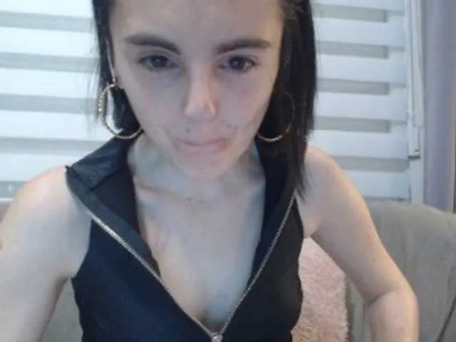 Live sex webcam photo for cleophee #287942471