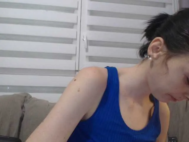 Live sex webcam photo for cleophee #287942477