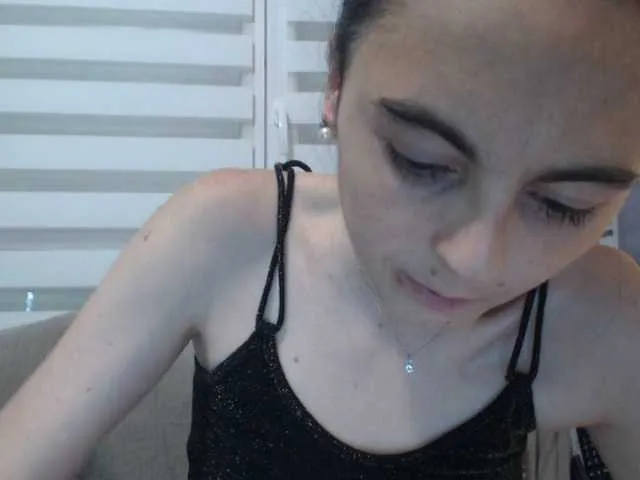 Live sex webcam photo for cleophee #287942557