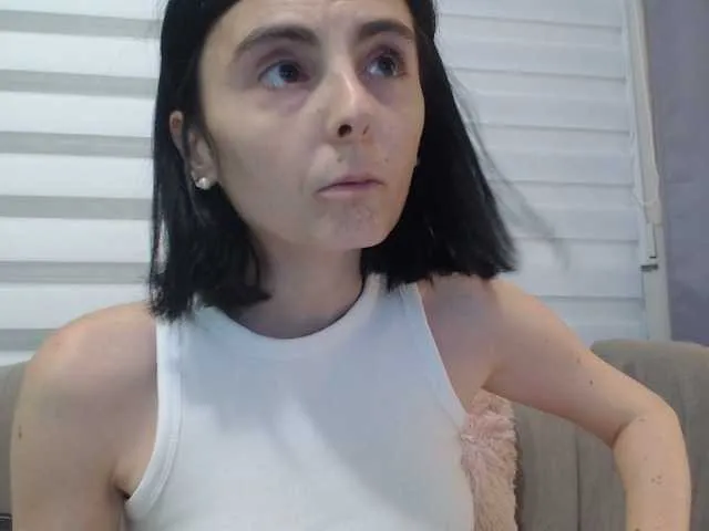 Live sex webcam photo for cleophee #287942574