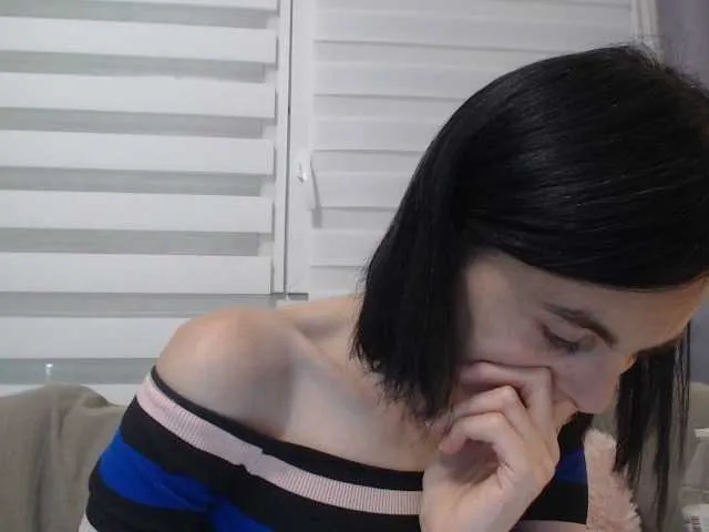 Live sex webcam photo for cleophee #287942587