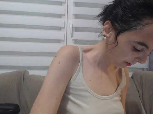 Live sex webcam photo for cleophee #287942615