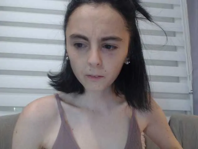 Live sex webcam photo for cleophee #287942631