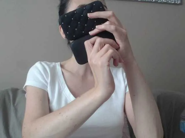 Live sex webcam photo for cleophee #287942681