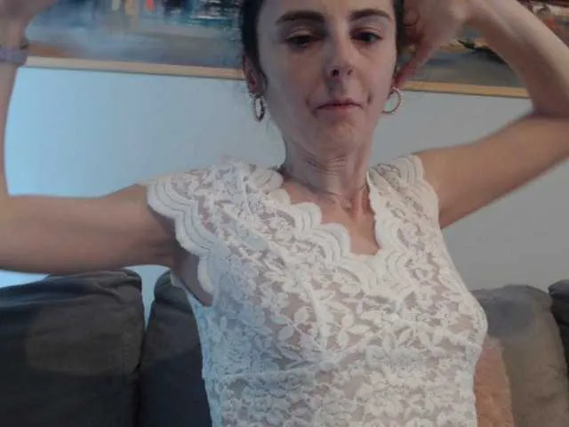 Live sex webcam photo for cleophee #287942796