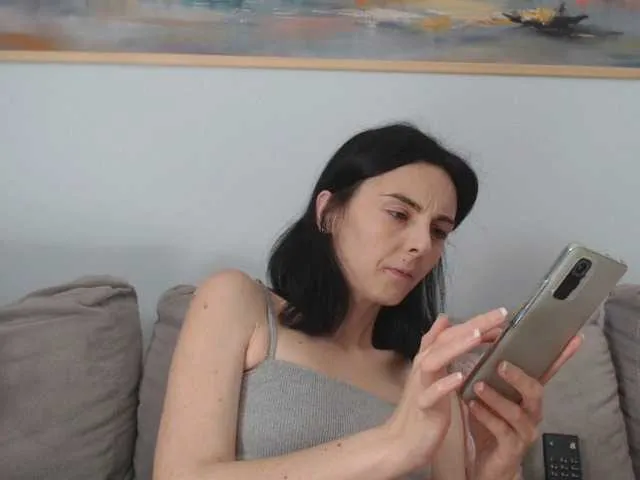 Live sex webcam photo for cleophee #287942877