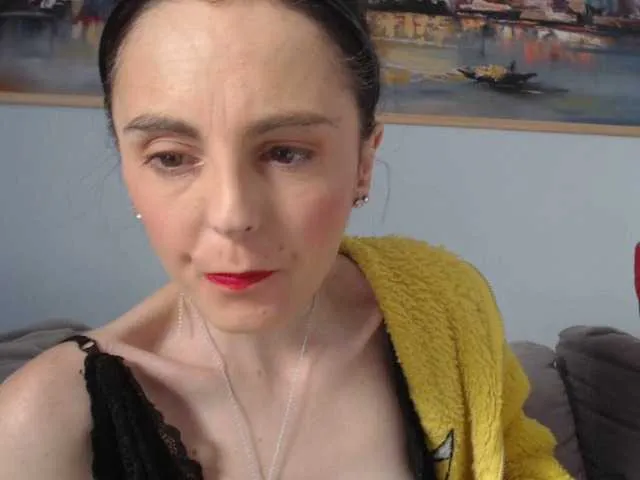 Live sex webcam photo for cleophee #287942912