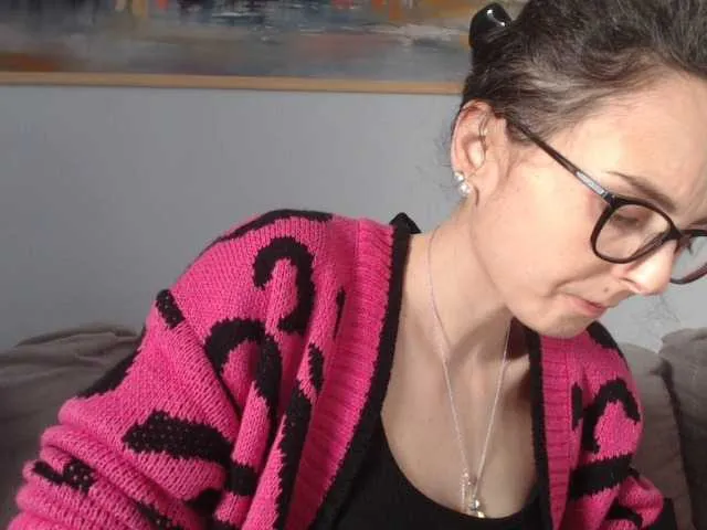 Live sex webcam photo for cleophee #287942931