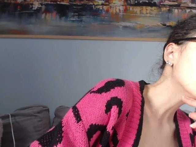Live sex webcam photo for cleophee #287942934