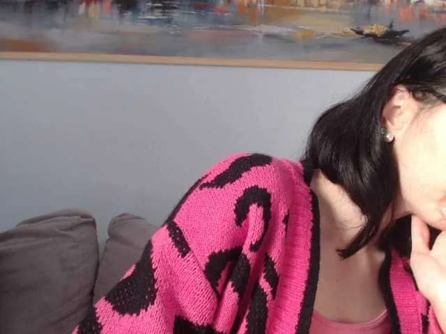 Live sex webcam photo for cleophee #287942935