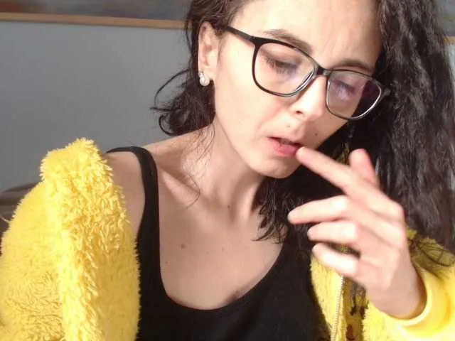 Live sex webcam photo for cleophee #287942938