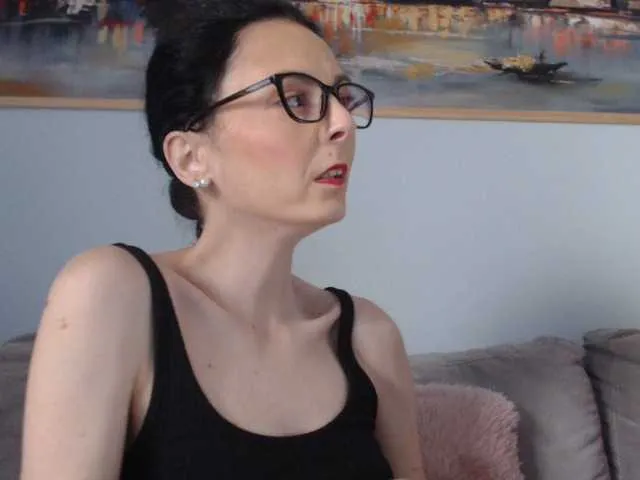 Live sex webcam photo for cleophee #287942951