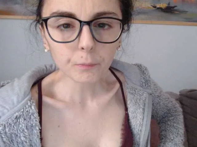 Live sex webcam photo for cleophee #287942965