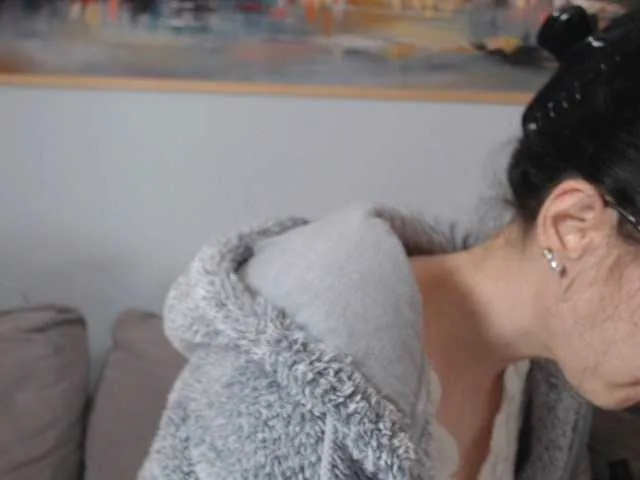 Live sex webcam photo for cleophee #287942978