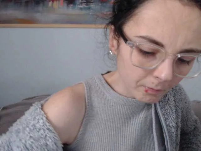 Live sex webcam photo for cleophee #287942982