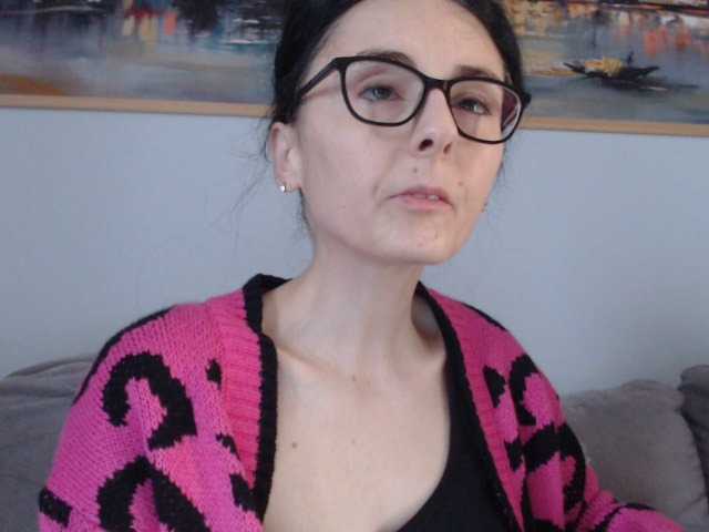 Live sex webcam photo for cleophee #277721501