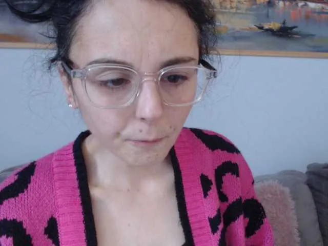 Live sex webcam photo for cleophee #287943021