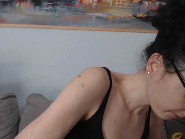 Live sex webcam photo for cleophee #277823895